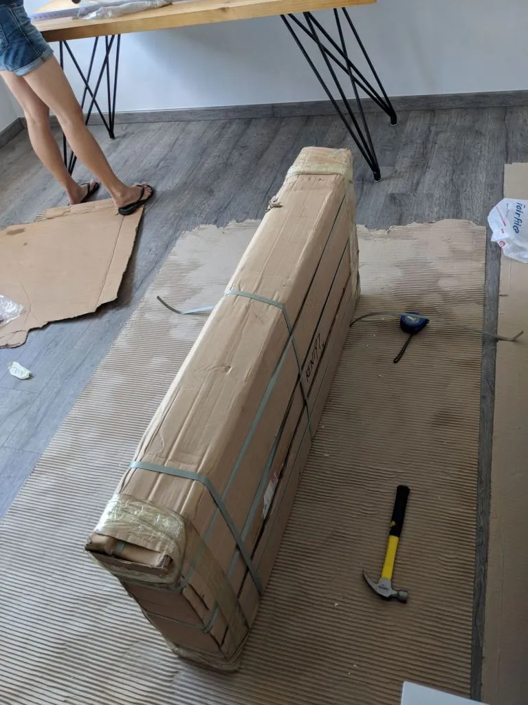 The strings were damn hard to remove because we didn't have a pair of scissors on hand. Protip - remember that pair of scissors.