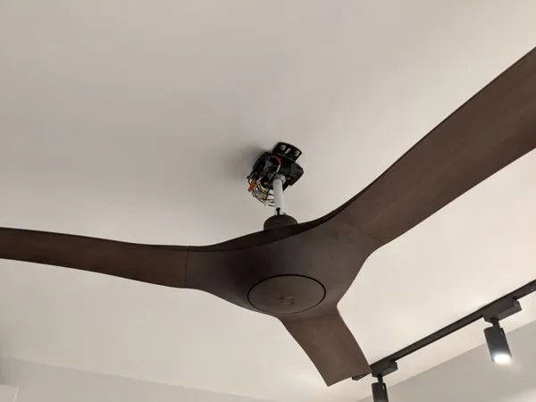 Taobao Ceiling Fan Review: It's Noisy and Sucks, But Looks Pretty